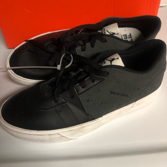 Dear Mike Sneakers - Picture 2 of 8